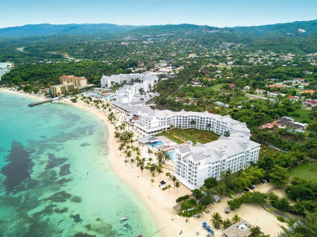 Jamaica airport transportation Ocho Rios