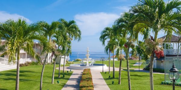 airport-transfer-to-beaches-ocho-rios-property
