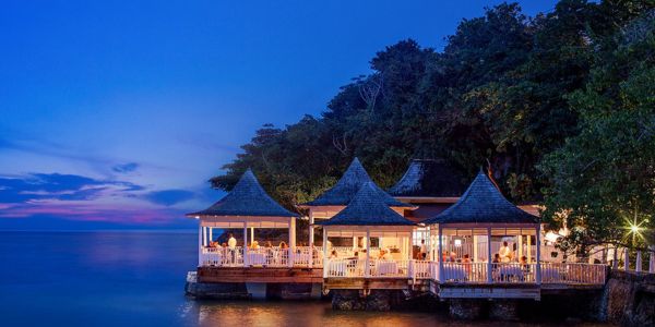 airport-transfer-to-couples-tower-isle-dining