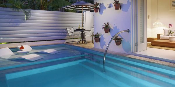 airport-transfer-to-couples-tower-isle-pool
