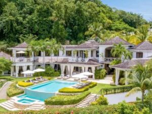 Private Transfer from MBJ Airport to Round Hill Hotel and Villas