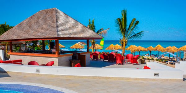 airport-transfer-to-royal-decameron-pool-deck airport-transfer-to-royal-decameron-pool-deck