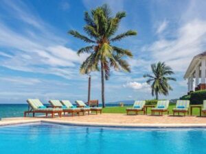 airport-transfer-to-tryall-pool-deck airport-transfer-to-tryall-pool-deck