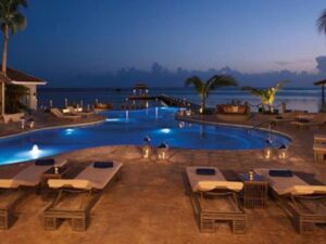 airport-transfer-to-zoetry-pool-deck