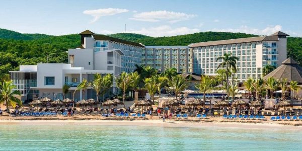 island-dream-tour-airport-transfer-to-falmouth-hotel-2 island-dream-tour-airport-transfer-to-falmouth-hotel-2
