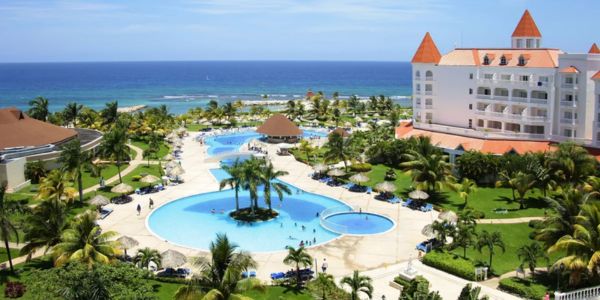 island-dream-tour-airport-transfer-to-runaway-bay-hotel-aerial-view island-dream-tour-airport-transfer-to-runaway-bay-hotel-aerial-view