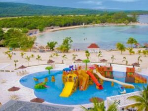 island-dream-tour-airport-transfer-to-runaway-bay-hotel-waterpark island-dream-tour-airport-transfer-to-runaway-bay-hotel-waterpark