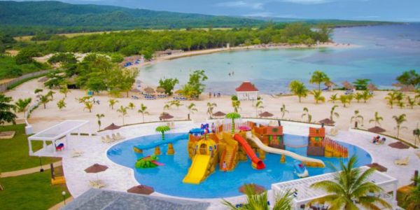 island-dream-tour-airport-transfer-to-runaway-bay-hotel-waterpark island-dream-tour-airport-transfer-to-runaway-bay-hotel-waterpark
