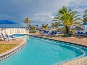 airport transfer to holiday inn pool views