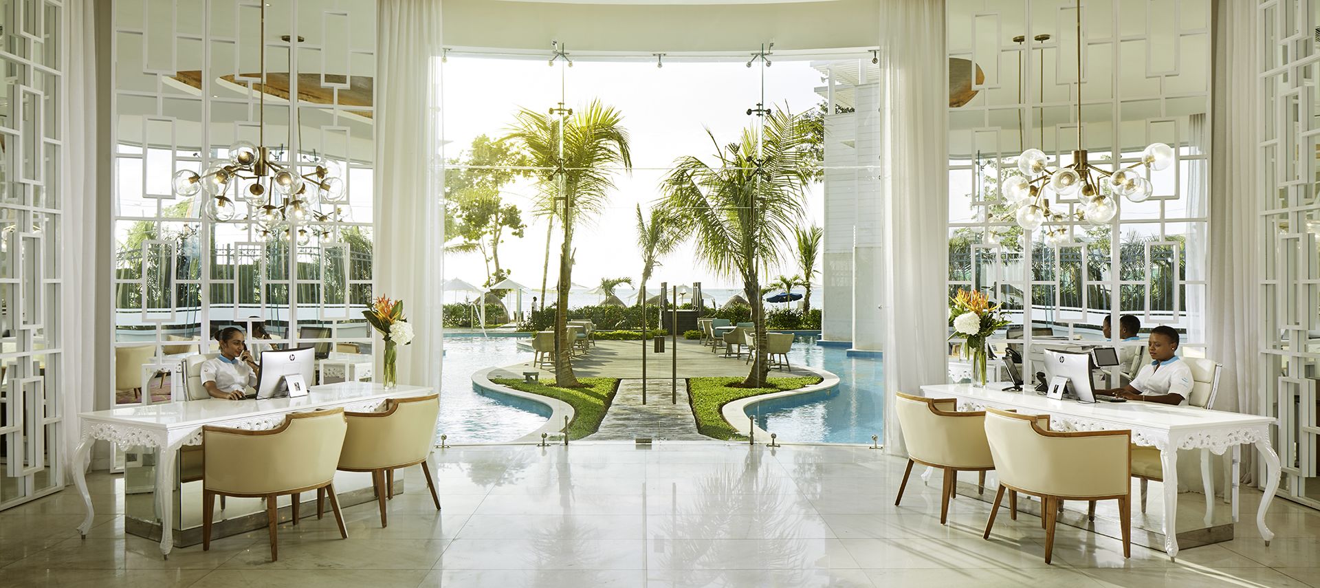 Azul Beach Resort 4