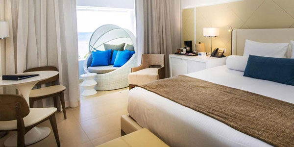island-dream-tour-azul-beach-resort-negril-room