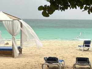 Private Transfer from MBJ Airport to Xye Resort Negril