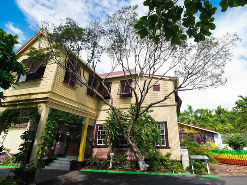 affordable-tours-jamaica-attractions-bob-marley-museum-kingston-4.jpg