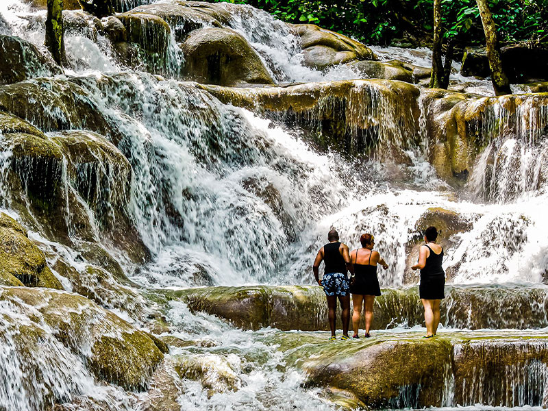 affordable-tours-jamaica-attractions-dunns-river-falls.jpg